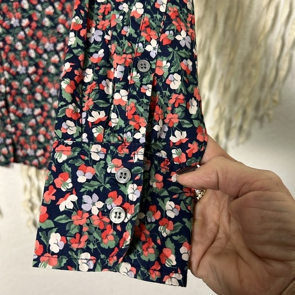 J. Crew Liberty Fabric Long Sleeve Button Down Floral Top Size 6 - Picture 7 of 12
